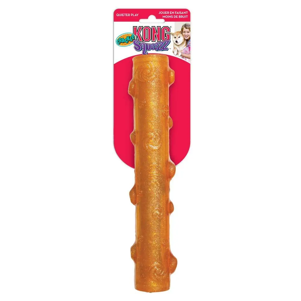 Juguete KONG Crackle Palo Medium para perro, juguete resistente con sonido tipo crujido ideal para juegos interactivos y mordida, disponible en Diverpool Bogotá.